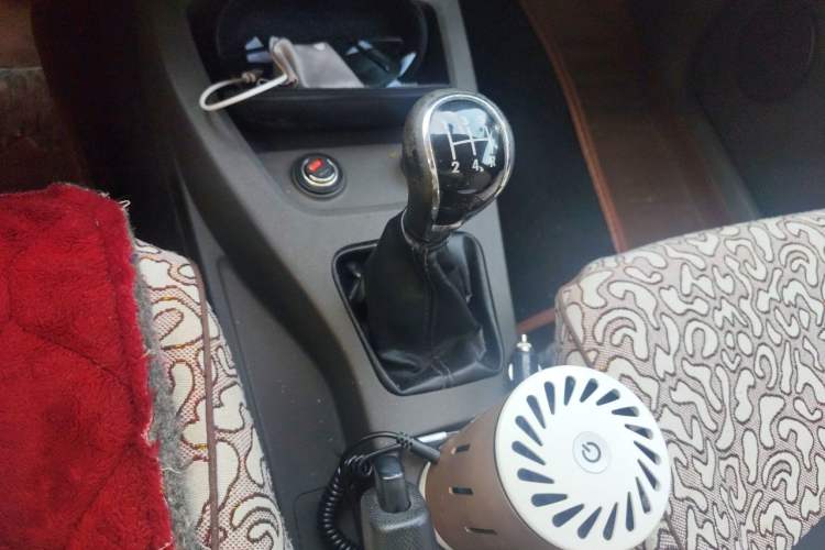 Used Wuling Hongguang 2015 1.2L S Base Model China V Standard Gear Lever