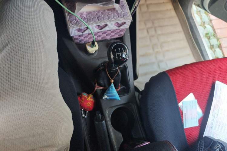 Used Wuling Hongguang 2015 1.2L S Base Model China V Standard Gear Lever