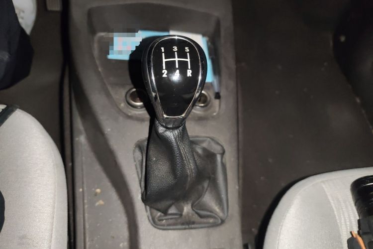Used Wuling Hongguang 2015 1.5L S Basic Version China V Standard Gear Lever