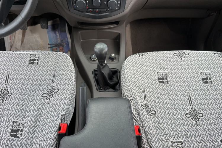 Used Wuling Hongguang 2015 1.5L S Basic Version China V Standard Gear Lever