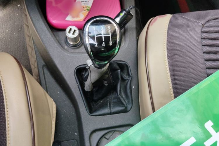 Used Wuling Hongguang 2015 1.5L S1 Standard China V-Emission Standards Gear Lever