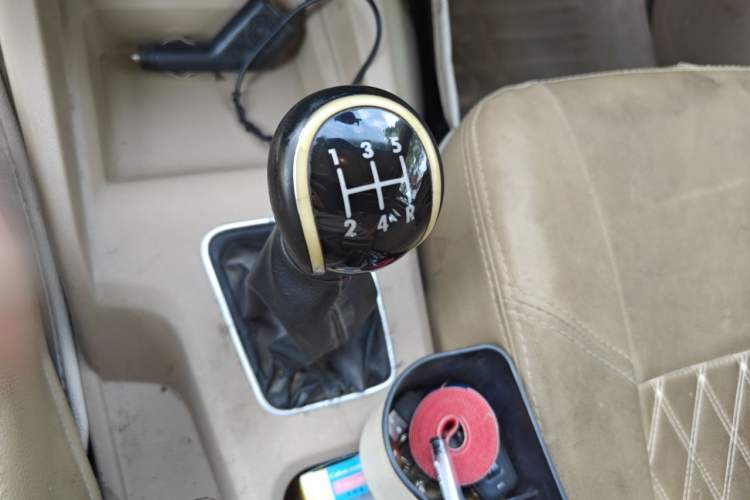 Used Wuling Hongguang 2015 1.5L S Basic Version China V Standard Gear Lever