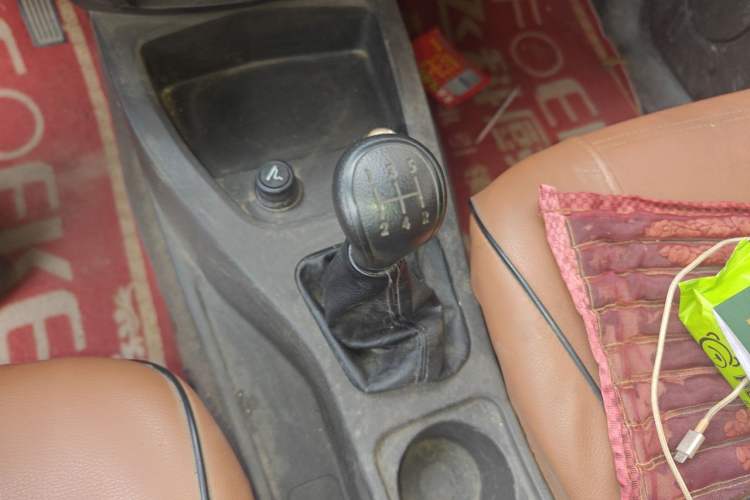 Used Wuling Hongguang 2015 1.2L S Base Model China V Standard Gear Lever
