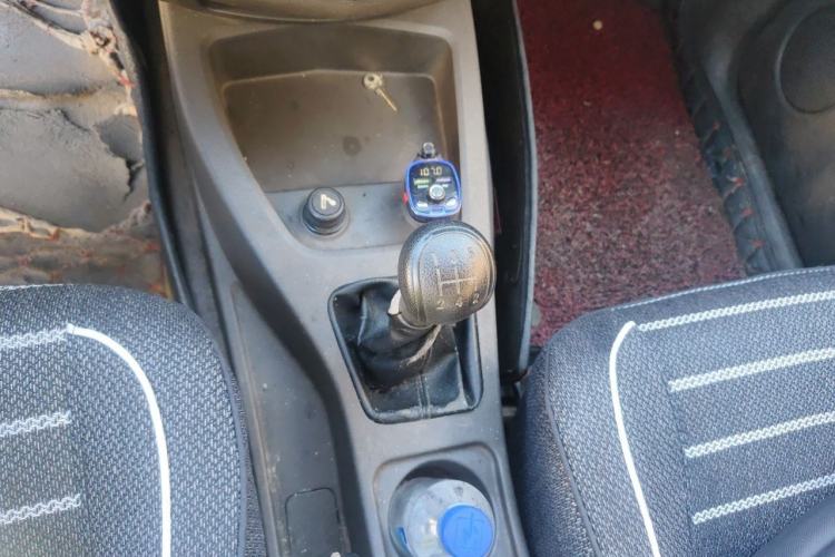 Used Wuling Hongguang 2015 1.5L S Basic Version China V Standard Gear Lever