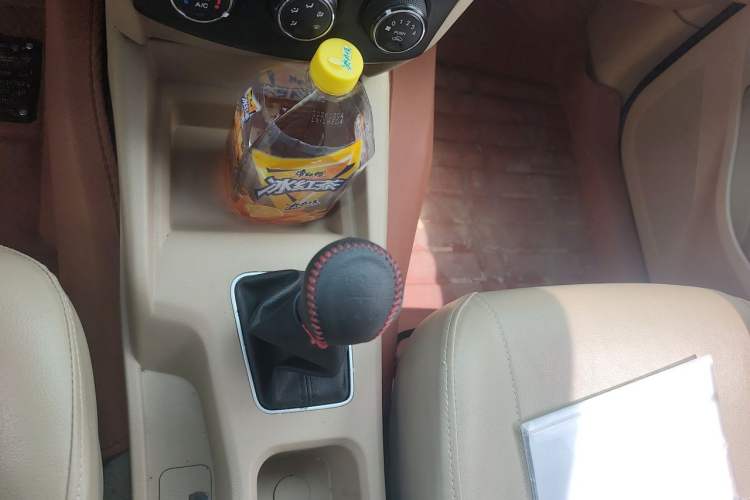 Used Wuling Hongguang 2015 1.5L S1 Standard China V-Emission Standards Gear Lever