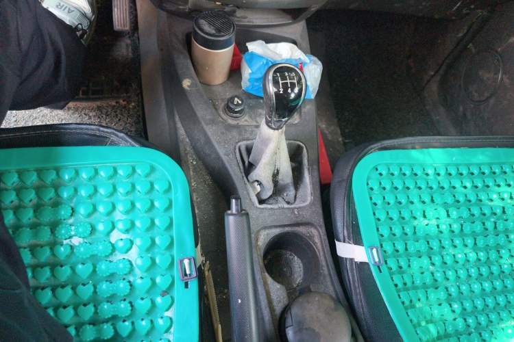 Used Wuling Hongguang 2015 1.5L S Basic Version China V Standard Gear Lever