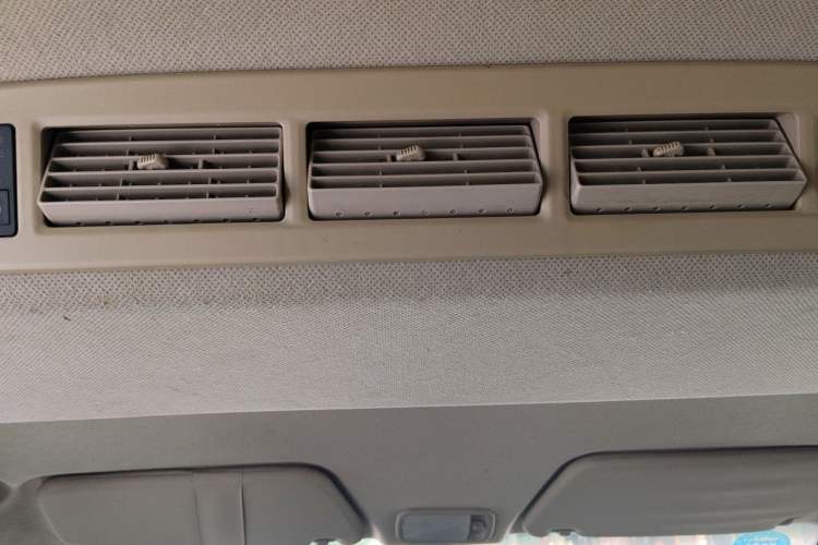 Used Wuling Hongguang 2015 1.5L S1 Standard China V-Emission Standards Headliner