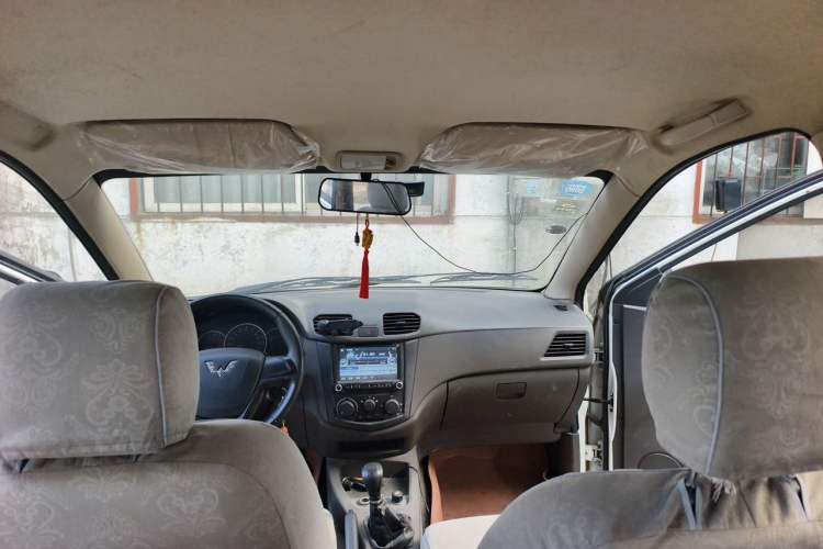 Used Wuling Hongguang 2015 1.5L S Basic Version China V Standard Headliner