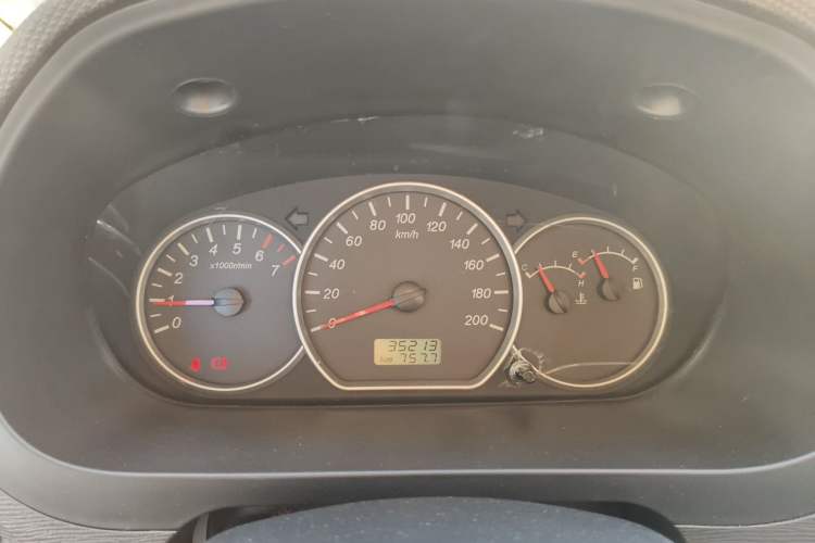 Used Wuling Hongguang 2015 1.5L S Basic Version China V Standard Instrument Cluster