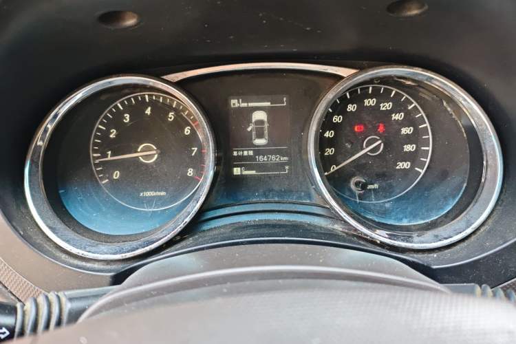 Used Wuling Hongguang 2015 1.5L S1 Comfort China V Standard Instrument Cluster