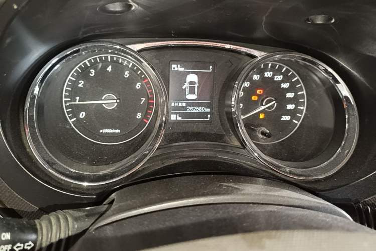 Used Wuling Hongguang 2015 1.5L S1 Comfort China V Standard Instrument Cluster