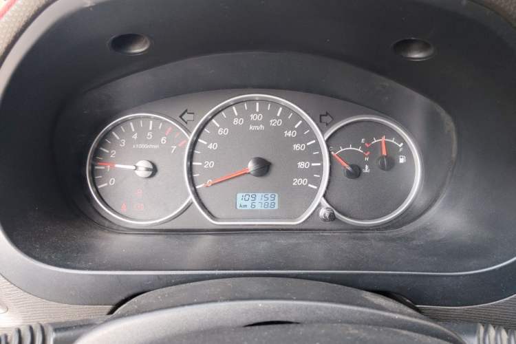 Used Wuling Hongguang 2015 1.5L S1 Standard China V-Emission Standards Instrument Cluster