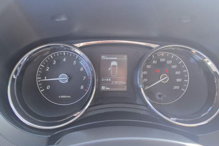 Used Wuling Hongguang 2015 1.5L S1 Standard China V-Emission Standards Instrument Cluster