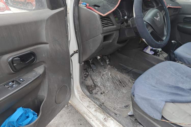 Used Wuling Hongguang 2015 1.2L S Base Model China V Standard Interior 3