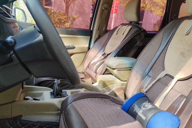 Used Wuling Hongguang 2015 1.5L S1 Standard China V-Emission Standards Left Front Seat