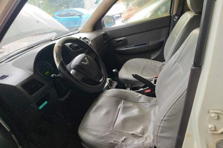 Used Wuling Hongguang 2015 1.5L S Basic Version China V Standard Left Front Seat