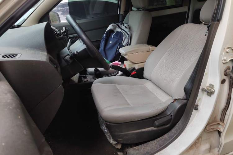Used Wuling Hongguang 2015 1.2L S Base Model China V Standard Left Front Seat
