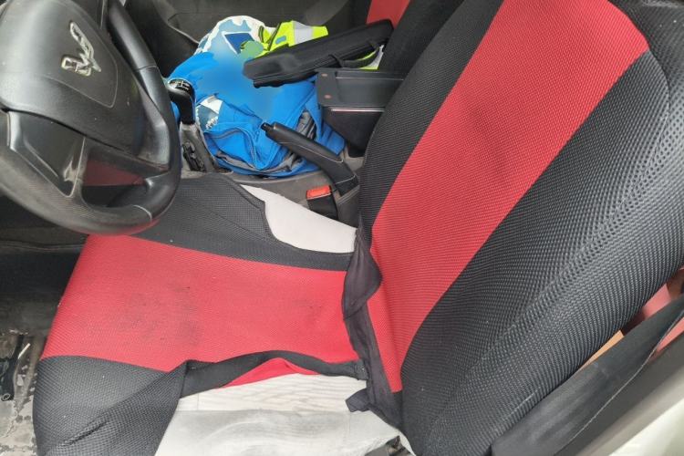 Used Wuling Hongguang 2015 1.5L S Basic Version China V Standard Left Front Seat