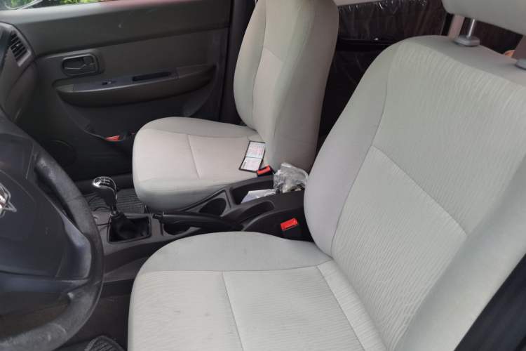 Used Wuling Hongguang 2015 1.5L S Basic Version China V Standard Left Front Seat