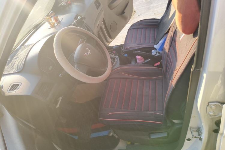 Used Wuling Hongguang 2015 1.5L S Basic Version China V Standard Left Front Seat