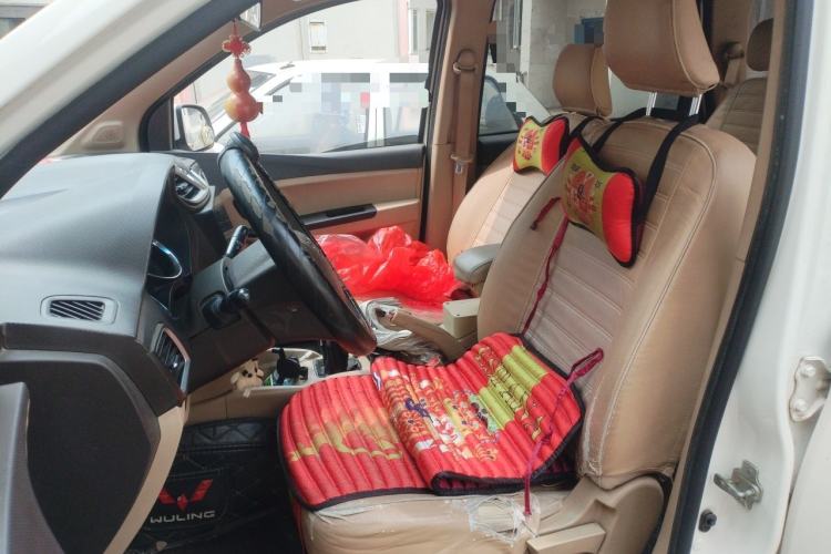 Used Wuling Hongguang 2015 1.5L S1 Standard China V-Emission Standards Left Front Seat