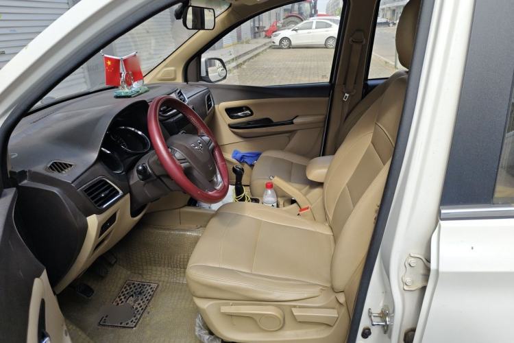 Used Wuling Hongguang 2015 1.5L S1 Comfort China V Standard Left Front Seat