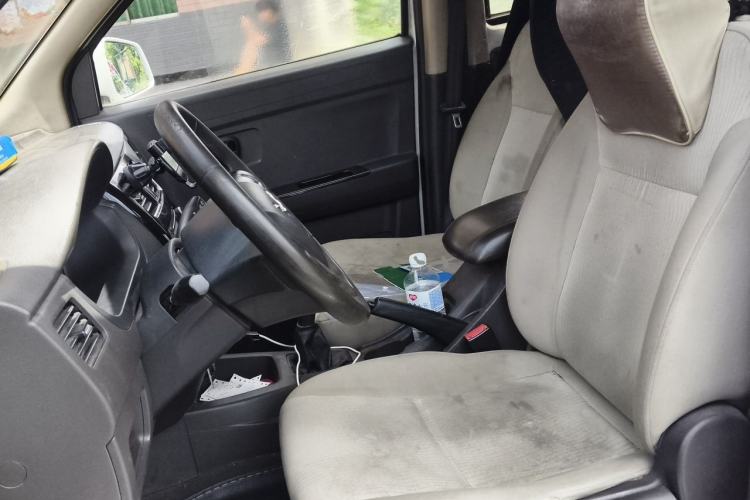Used Wuling Hongguang 2015 1.5L S1 Standard China V-Emission Standards Left Front Seat