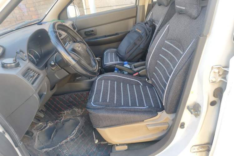 Used Wuling Hongguang 2015 1.5L S Basic Version China V Standard Left Front Seat