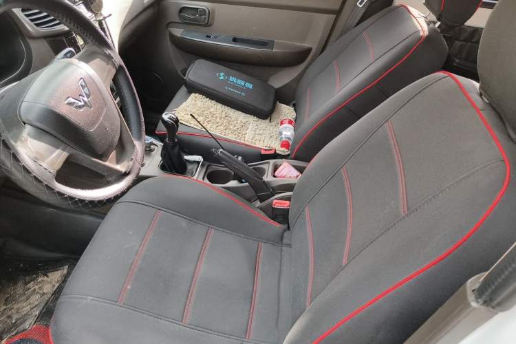 Used Wuling Hongguang 2015 1.5L S Basic Version China V Standard Left Front Seat