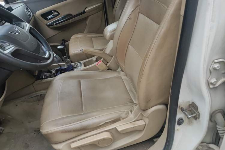 Used Wuling Hongguang 2015 1.5L S1 Comfort China V Standard Left Front Seat