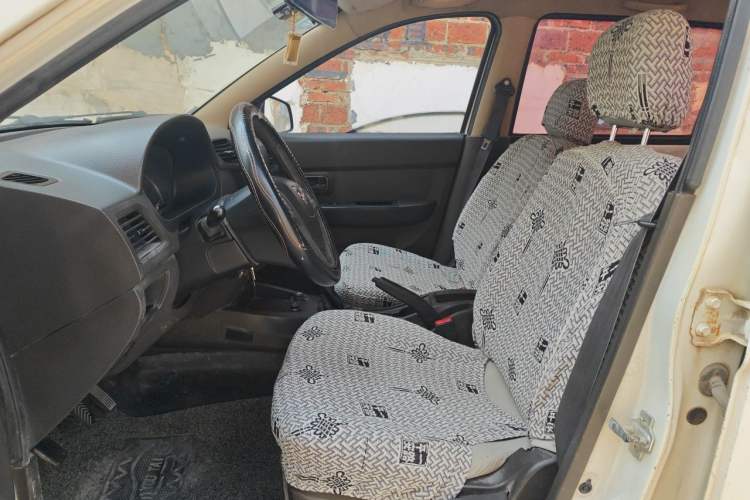 Used Wuling Hongguang 2015 1.5L S Basic Version China V Standard Left Front Seat