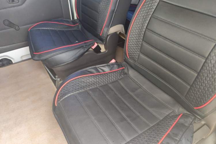 Used Wuling Hongguang 2015 1.5L S1 Standard China V-Emission Standards Left Rear Seat