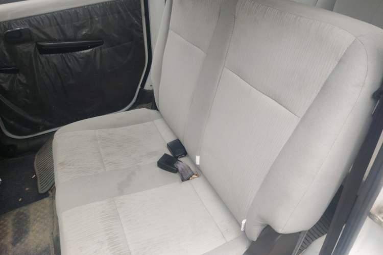 Used Wuling Hongguang 2015 1.2L S Base Model China V Standard Left Rear Seat