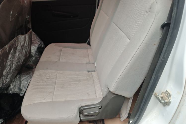 Used Wuling Hongguang 2015 1.5L S Basic Version China V Standard Left Rear Seat