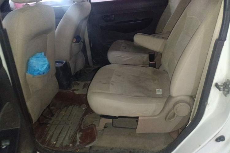 Used Wuling Hongguang 2015 1.5L S Basic Version China V Standard Left Rear Seat