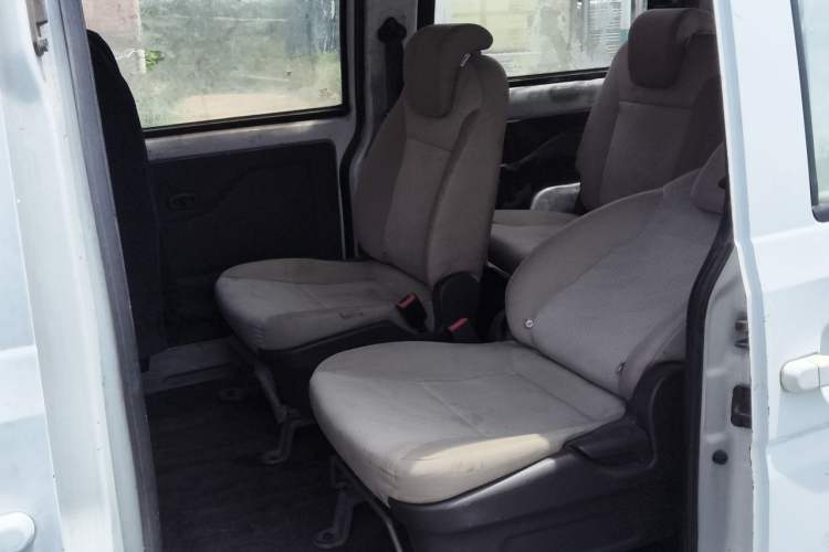 Used Wuling Hongguang 2015 1.5L S1 Standard China V-Emission Standards Left Rear Seat