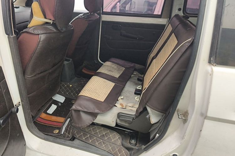 Used Wuling Hongguang 2015 1.5L S Basic Version China V Standard Left Rear Seat