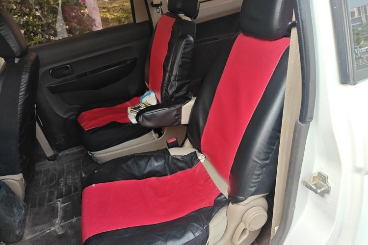 Used Wuling Hongguang 2015 1.5L S Basic Version China V Standard Left Rear Seat