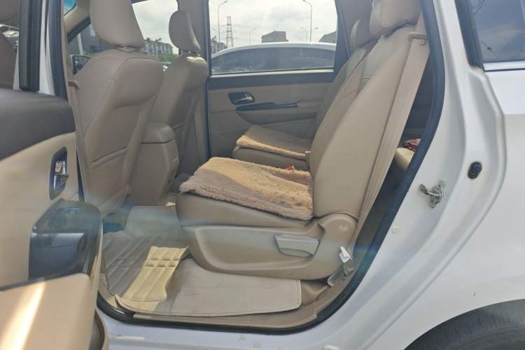 Used Wuling Hongguang 2015 1.5L S1 Comfort China V Standard Left Rear Seat