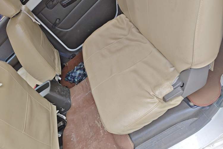 Used Wuling Hongguang 2015 1.5L S Basic Version China V Standard Left Rear Seat