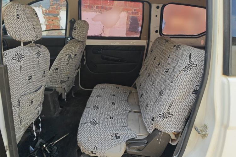 Used Wuling Hongguang 2015 1.5L S Basic Version China V Standard Left Rear Seat