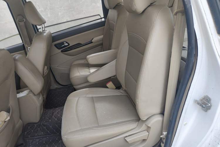 Used Wuling Hongguang 2015 1.5L S1 Comfort China V Standard Left Rear Seat