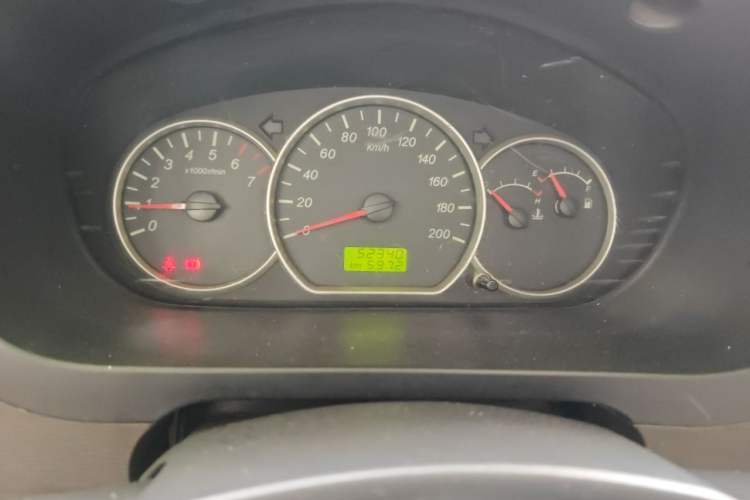 Used Wuling Hongguang 2015 1.5L S Basic Version China V Standard Odometer Close Up
