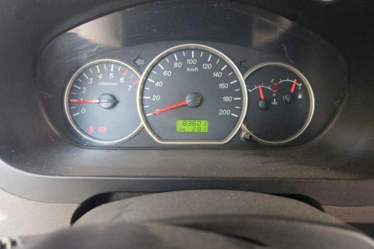 Used Wuling Hongguang 2015 1.2L S Base Model China V Standard Odometer Close Up