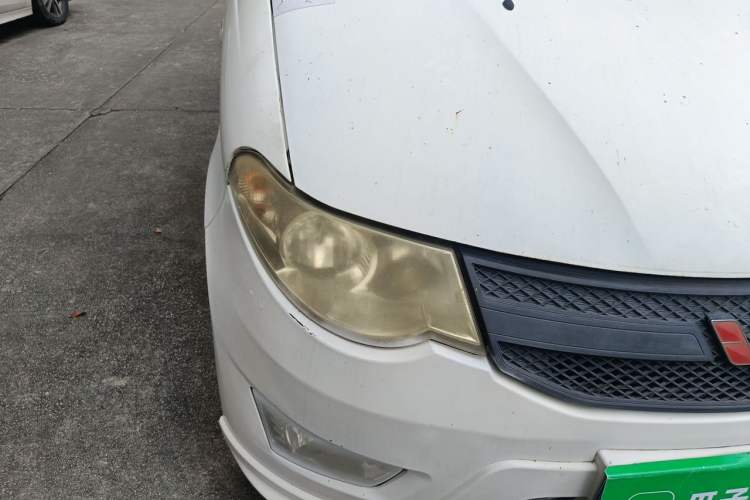 Used Wuling Hongguang 2015 1.5L S Basic Version China V Standard Right Front Headlight