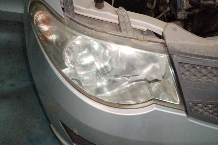 Used Wuling Hongguang 2015 1.2L S Base Model China V Standard Right Front Headlight