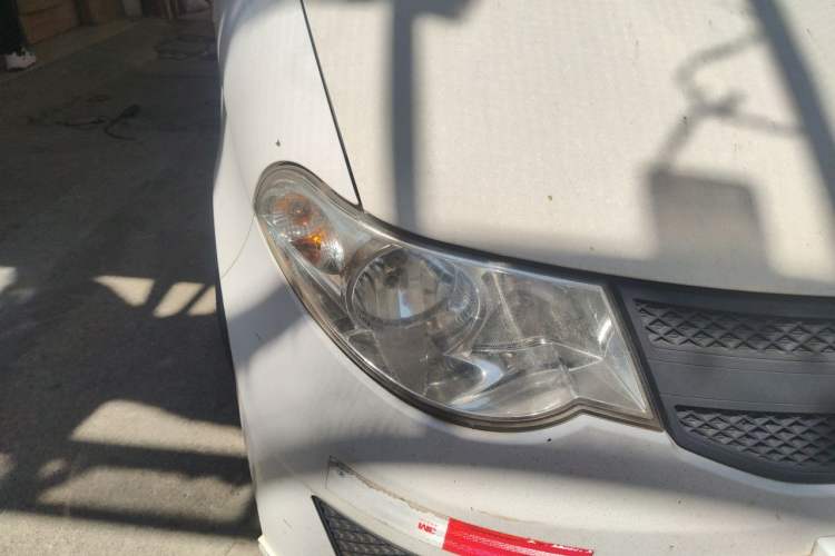 Used Wuling Hongguang 2015 1.2L S Base Model China V Standard Right Front Headlight