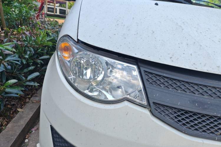Used Wuling Hongguang 2015 1.2L S Base Model China IV Right Front Headlight