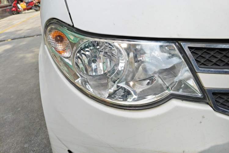 Used Wuling Hongguang 2015 1.5L S Basic Version China V Standard Right Front Headlight