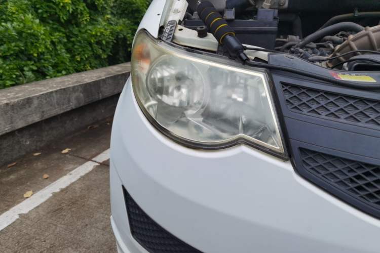 Used Wuling Hongguang 2015 1.5L S Basic Version China V Standard Right Front Headlight